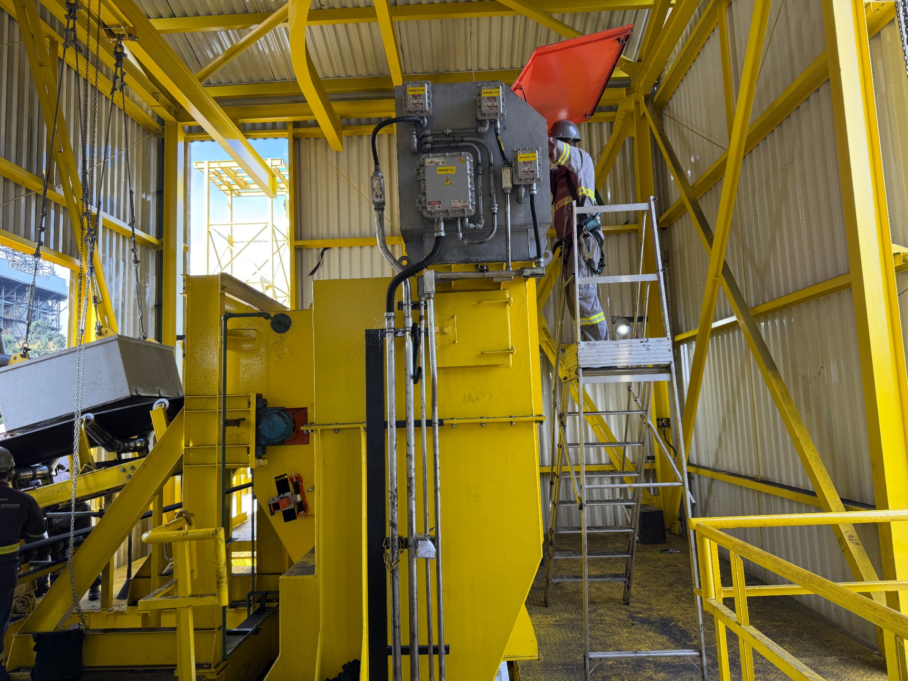 Worker on platform near Ex installation